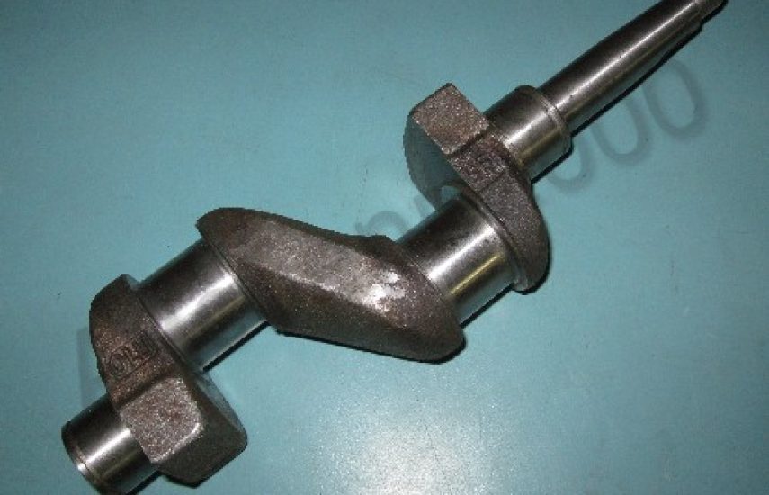 Коленвал без подшипников (шатунная шейка 40 мм, шейка под сальник 24 мм) 1П10.021