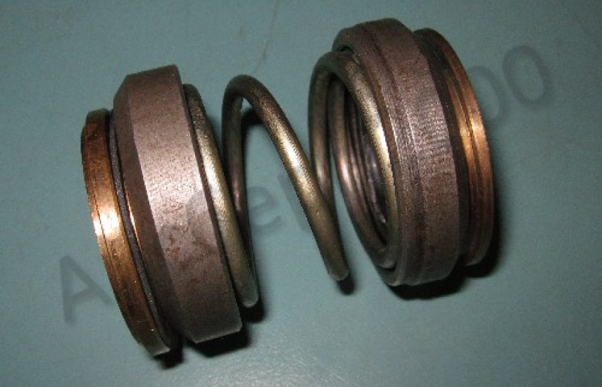 Сальник в сборе 2П10, d 34 (без крышки)