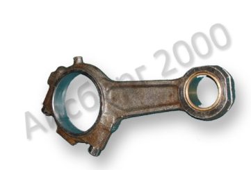 Шатун в сборе без вкладышей П100-60