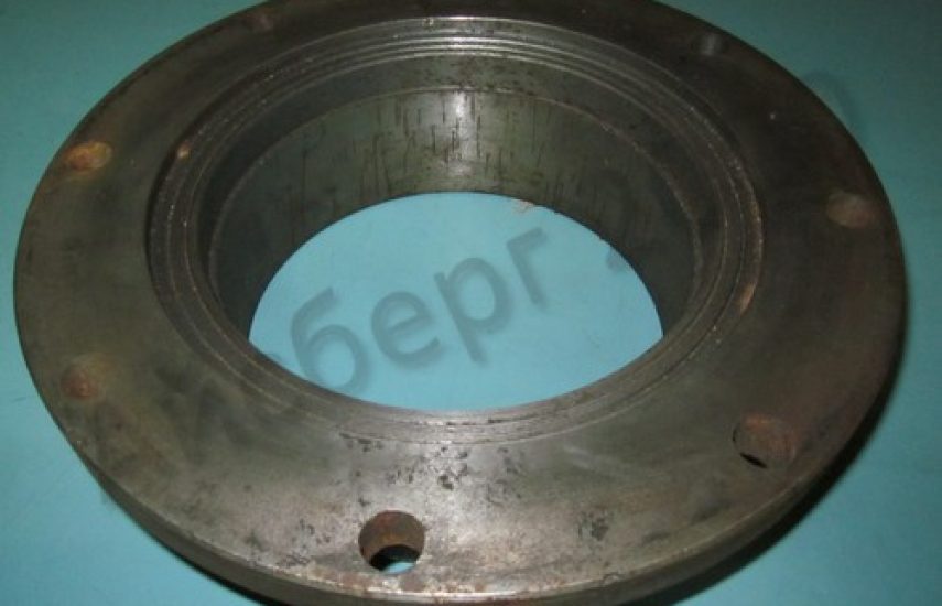 Стакан заднего роликоподшипника 002.003.009