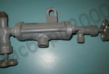 Устройство для возврата масла из маслоотделителя